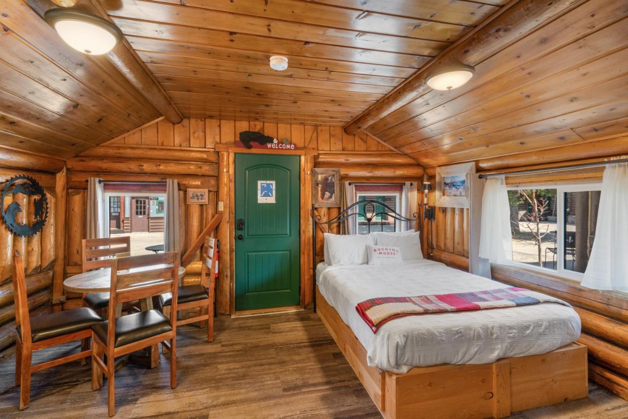 The Bucking Moose Otel West Yellowstone Dış mekan fotoğraf
