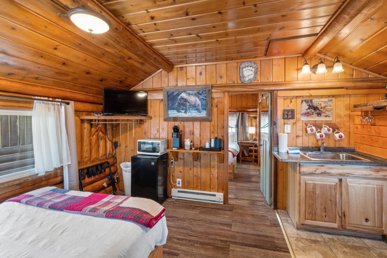 The Bucking Moose Otel West Yellowstone Dış mekan fotoğraf